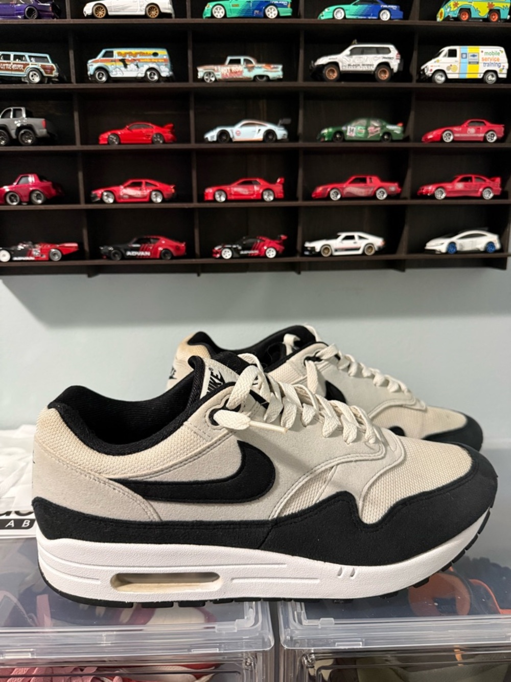 Men Sneakers Nike Air Max 1 Essential Size 10.5